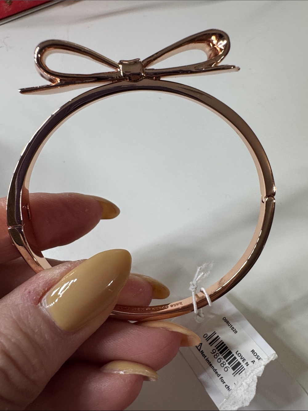 Kate Spade Bow Bangle Hinged Bracelet NWT - Picture 3 of 7